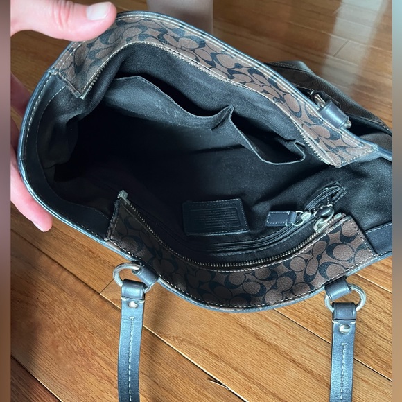 Leather Coach purse - Picture 7 of 8